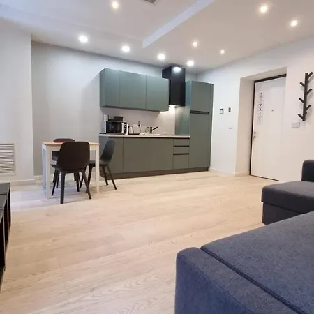 Crispi 5 Apartment *